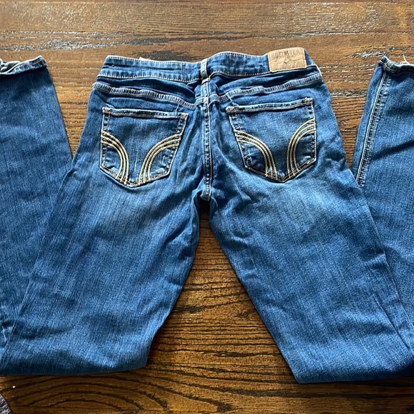 Hollister flare jeans Size 3 R , 26w 33L - Picture 3 of 4